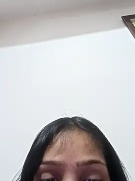 Snapshot of Riyu_05 chatting on 03/11/25, 06:21 Riyu 05 online show from 03/11/25, 06:21