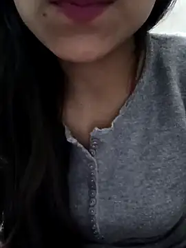 Snapshot of Riyu_05 chatting on 03/17/25, 10:17 Riyu 05 online show from 03/17/25, 10:17