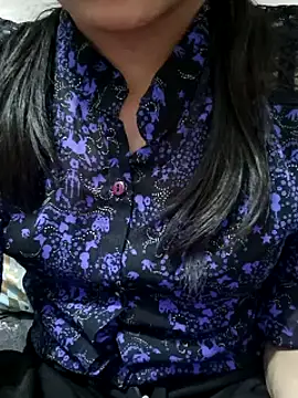 Snapshot of Riyu_05 chatting on 03/20/25, 10:54 Riyu 05 online show from 03/20/25, 10:54