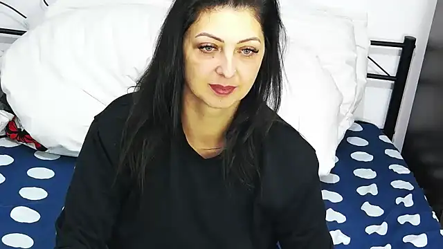 DivinSandra online show from 03/07/25, 09:40