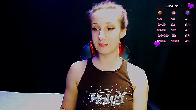 Snapshot of AgathaNoxe chatting on 12/05/24, 06:21 AgathaNoxe online show from 12/05/24, 06:21