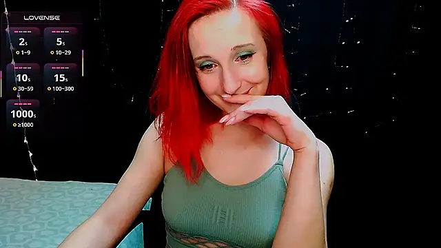 Snapshot of AgathaNoxe chatting on 03/06/25, 12:32 AgathaNoxe online show from 03/06/25, 12:32