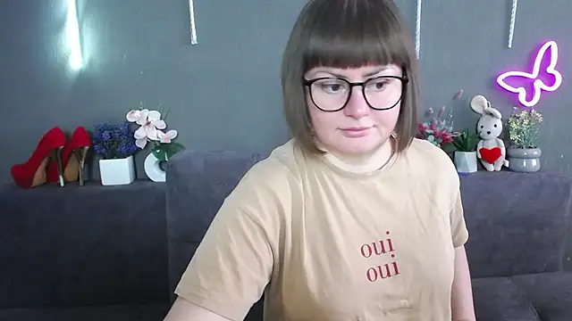 Snapshot of ZannaDreil chatting on 04/17/26, 11:13 ZannaDreil online show from 04/17/26, 11:13