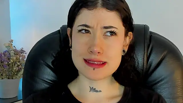 melody suarez online show from 01/08/25, 07:24