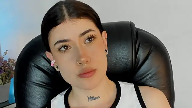 melody suarez online show from 01/10/25, 07:32