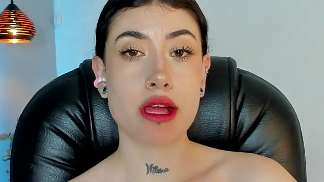 melody suarez online show from 01/11/25, 01:37