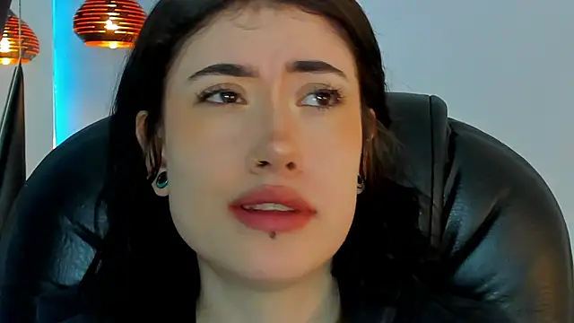 melody suarez online show from 01/12/25, 07:53