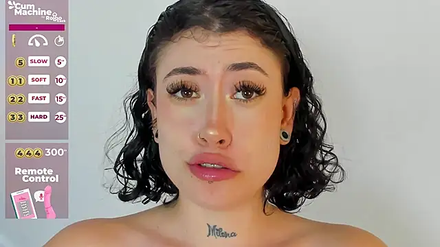 melody suarez online show from 02/21/25, 01:44