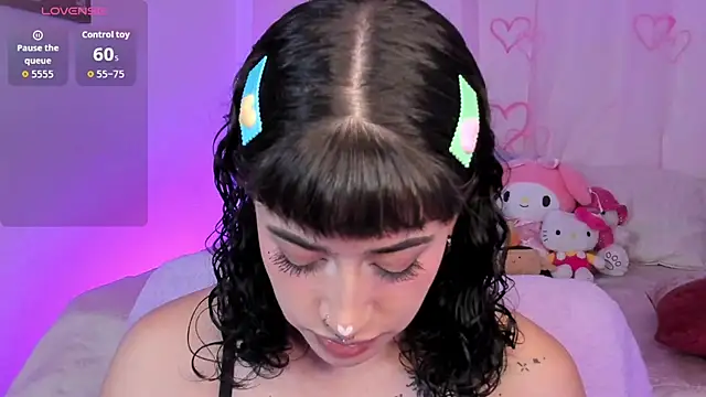 melody suarez online show from 11/01/25, 08:33