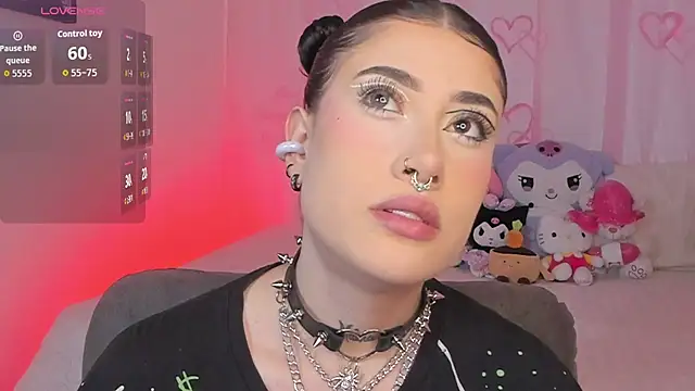 melody suarez online show from 11/08/25, 10:52