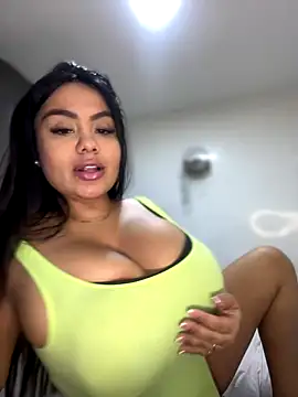 Snapshot of valeria2019hot chatting on 12/05/24, 03:04 valeria2019hot online show from 12/05/24, 03:04