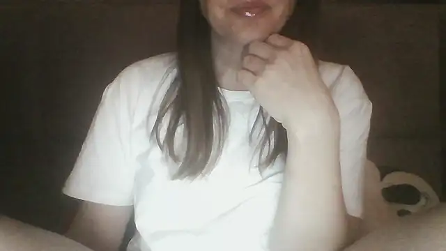 Snapshot of Sladkiegubki chatting on 02/13/25, 08:13 Sladkiegubki online show from 02/13/25, 08:13