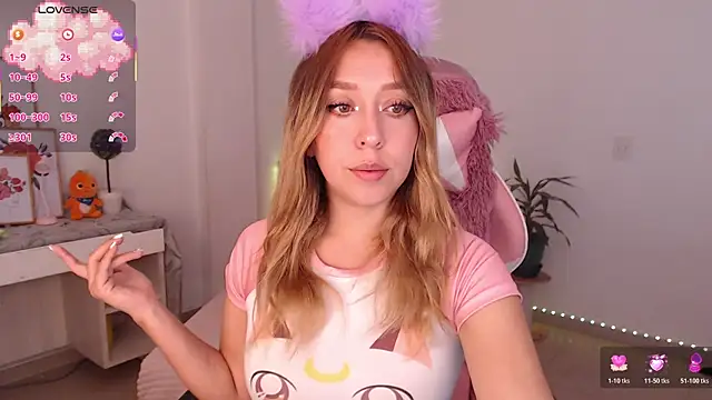 Snapshot of Dahlia__espresso chatting on 11/18/25, 06:56 Dahlia espresso online show from 11/18/25, 06:56