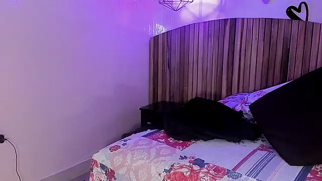 MelaniieRoux online show from 02/19/25, 01:51