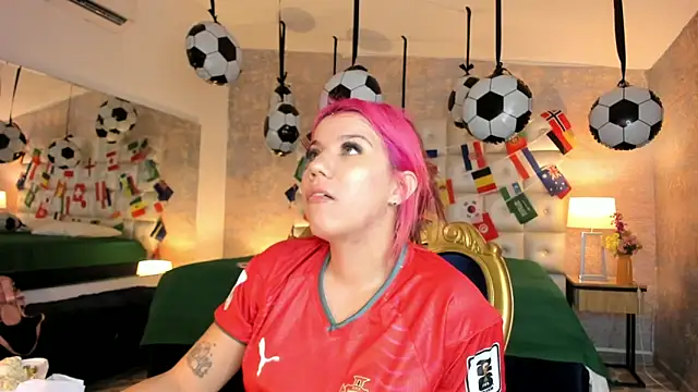 MelaniieRoux online show from 06/21/26, 03:42