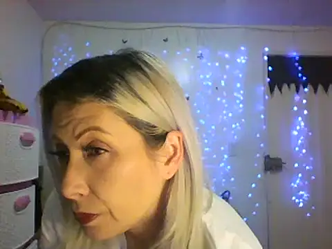 alixia81 online show from 02/16/25, 01:25