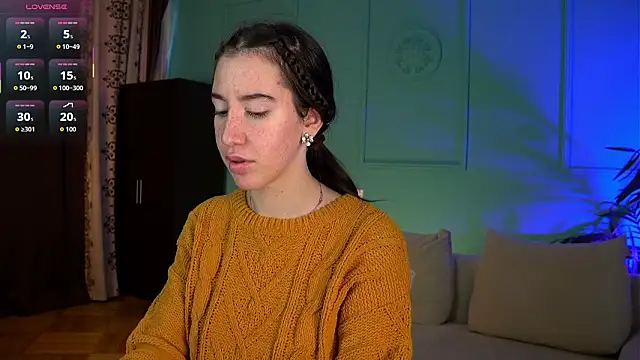 Snapshot of Belle_Via chatting on 03/04/26, 12:33 Belle Via online show from 03/04/26, 12:33