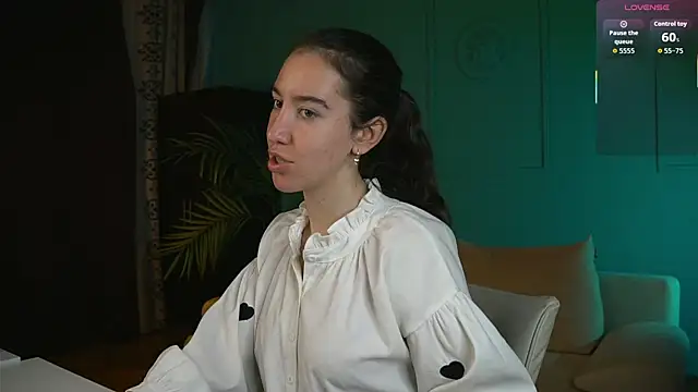 Snapshot of Belle_Via chatting on 06/03/26, 02:55 Belle Via online show from 06/03/26, 02:55
