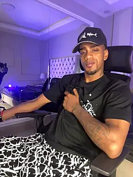 AaronCruz  online show from 02/08/25, 10:40