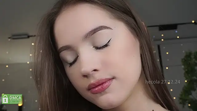 Snapshot of hecola chatting on 12/27/24, 07:29 hecola online show from 12/27/24, 07:29