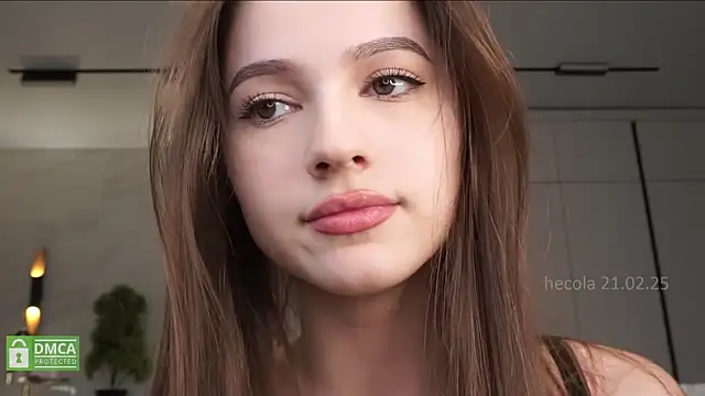 Snapshot of hecola chatting on 02/21/25, 02:16 hecola online show from 02/21/25, 02:16