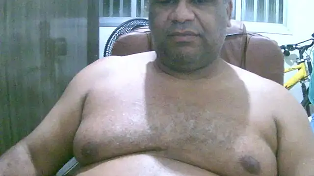 Snapshot of ulmo_br chatting on 11/05/25, 12:43 ulmo br online show from 11/05/25, 12:43