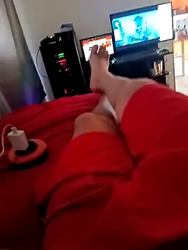 Snapshot of gg2060 chatting on 10/28/25, 05:15 gg2060 online show from 10/28/25, 05:15