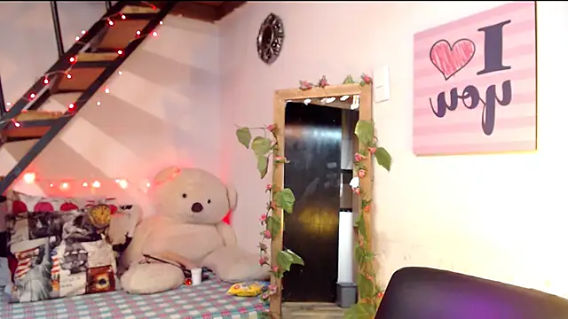 luna sky83 online show from 02/11/25, 05:16