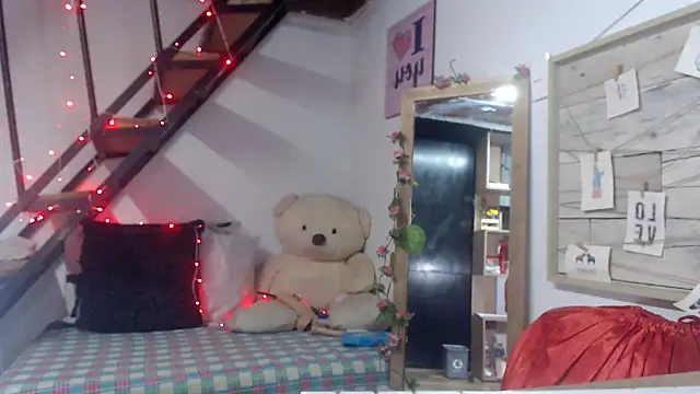 luna sky83 online show from 10/05/25, 05:50