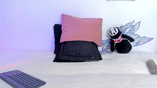 Snapshot of AlyRoses chatting on 01/24/25, 01:13 AlyRoses online show from 01/24/25, 01:13