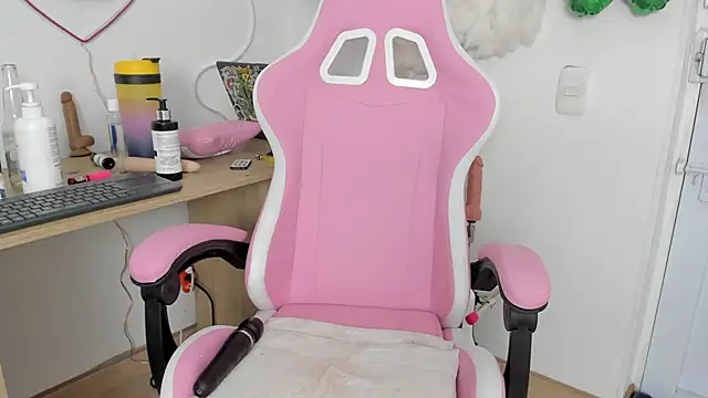 Snapshot of AlyRoses chatting on 03/16/25, 06:09 AlyRoses online show from 03/16/25, 06:09