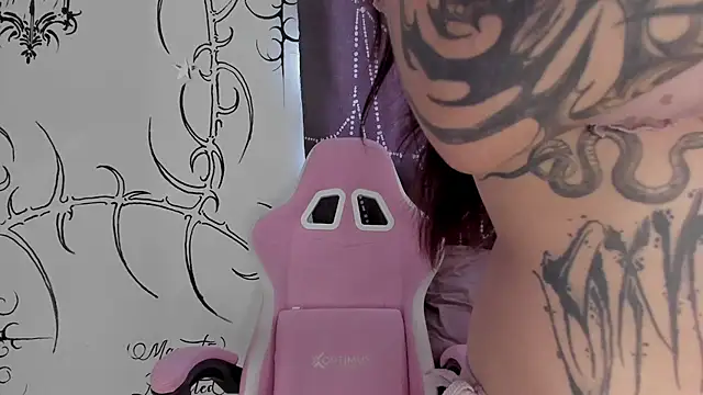 Snapshot of AlyRoses chatting on 07/01/26, 04:29 AlyRoses online show from 07/01/26, 04:29