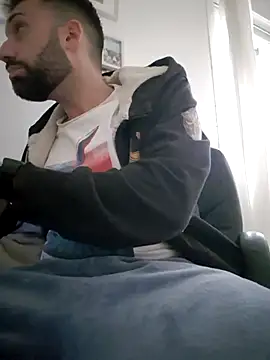 Snapshot of espanolmadrid chatting on 01/20/25, 04:01 espanolmadrid online show from 01/20/25, 04:01