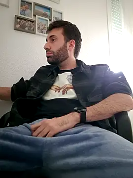 Snapshot of espanolmadrid chatting on 03/09/25, 04:55 espanolmadrid online show from 03/09/25, 04:55