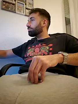 Snapshot of espanolmadrid chatting on 10/27/25, 09:30 espanolmadrid online show from 10/27/25, 09:30