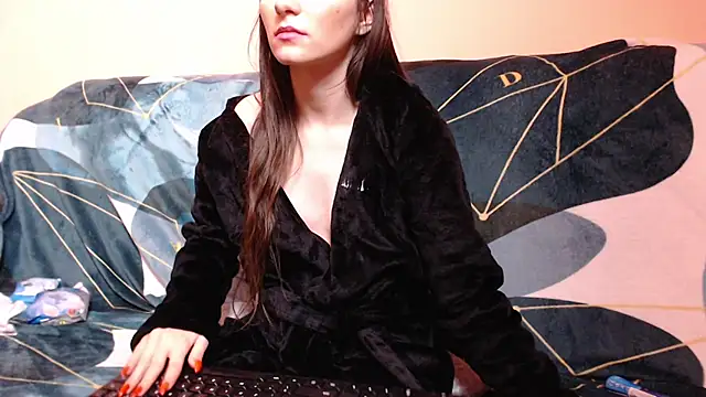 AlmaQueen online show from 12/28/24, 12:56