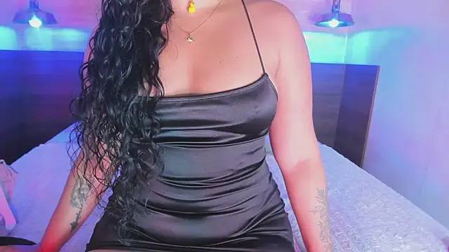 LottiCarter online show from 11/27/25, 02:30