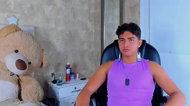 Snapshot of Muichiro_tokito1 chatting on 01/02/25, 03:48 Muichiro tokito1 online show from 01/02/25, 03:48