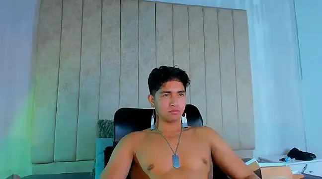 Snapshot of Muichiro_tokito1 chatting on 01/18/25, 03:53 Muichiro tokito1 online show from 01/18/25, 03:53