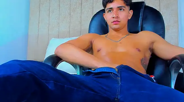 Snapshot of Muichiro_tokito1 chatting on 02/27/25, 07:12 Muichiro tokito1 online show from 02/27/25, 07:12