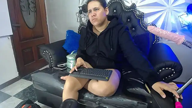 candy hairy online show from 10/19/25, 03:29