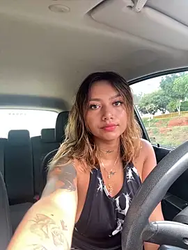 Snapshot of amanda-medrano1 chatting on 01/07/25, 03:02 amanda-medrano1 online show from 01/07/25, 03:02