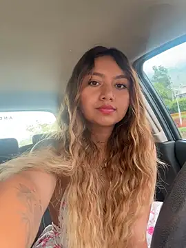 Snapshot of amanda-medrano1 chatting on 02/24/25, 02:15 amanda-medrano1 online show from 02/24/25, 02:15