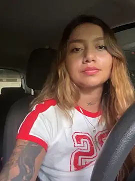 Snapshot of amanda-medrano1 chatting on 03/12/25, 02:23 amanda-medrano1 online show from 03/12/25, 02:23