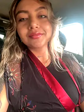 Snapshot of amanda-medrano1 chatting on 09/08/25, 03:22 amanda-medrano1 online show from 09/08/25, 03:22