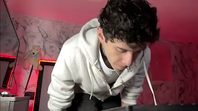 Saturno v online show from 02/14/25, 11:21