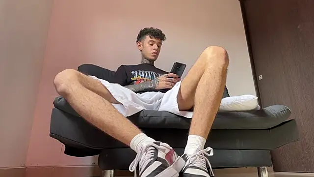 Saturno v online show from 03/12/25, 01:19