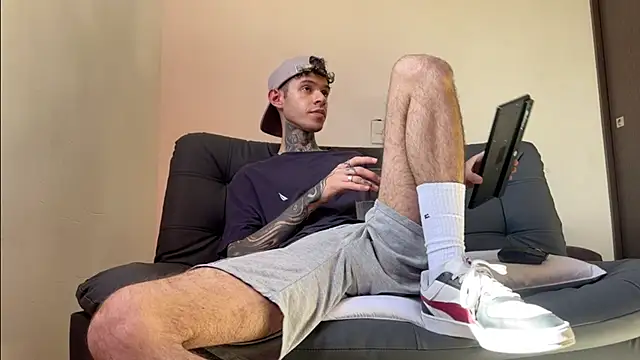 Saturno v online show from 03/22/25, 05:17