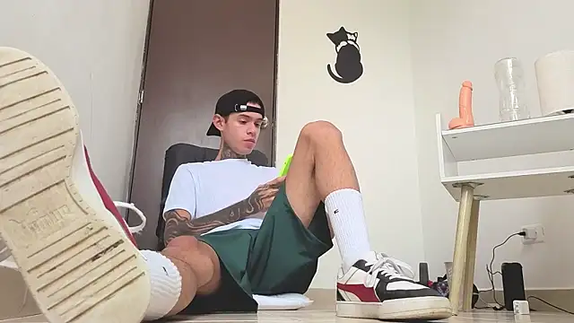 Saturno v online show from 11/06/25, 11:11