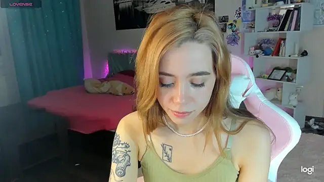 Snapshot of Ramona_Johnson chatting on 02/17/25, 03:47 Ramona Johnson online show from 02/17/25, 03:47